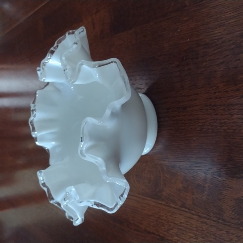 Fenton Silver Crest Milk Glass Ruffled Footed Bowl (b540)